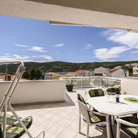 Apartments Luka - Trogir, Marina 150M From The Beach Exterior photo