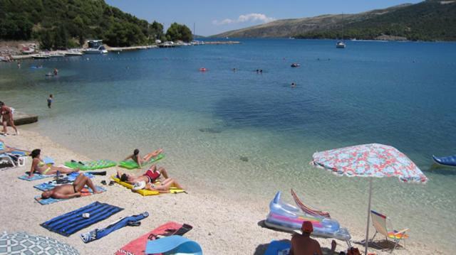 Apartments Luka - Trogir, Marina 150M From The Beach Exterior photo